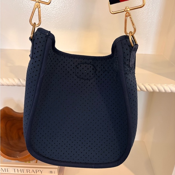Ahdorned navy and res Crossbody Bag - Picture 4 of 5
